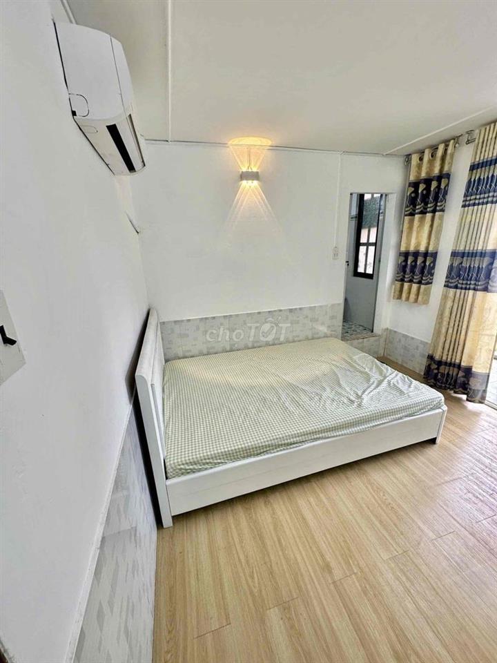 CHO THUÊ PHÒNG TRỌ BAN CÔNG + TÁCH BẾP FULL NỘI THẤT – KDC TRUNG SƠN