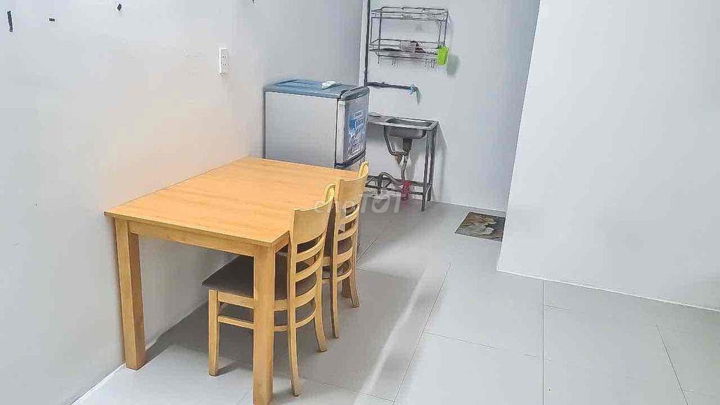CHO THUÊ PHÒNG TRỌ TẦNG TRỆT FULL NỘI THẤT – GIÁ 4TR TẠ QUANG BỬU