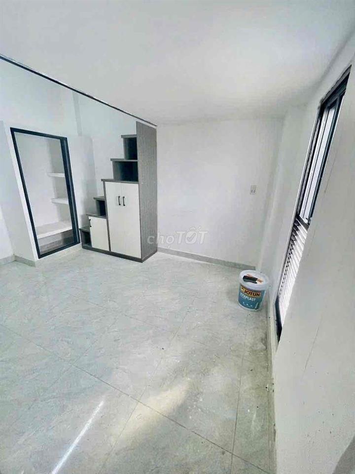 PHÒNG TRỌ CÓ GÁC LỬNG – 20m² – GIÁ 4.2 TRIỆU – PHÚ ĐỊNH, P.16, Q.8