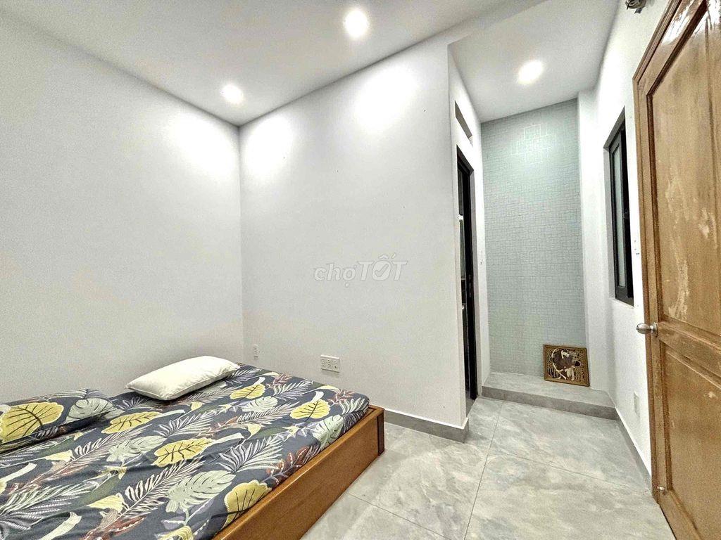 🔥 CHO THUÊ PHÒNG CỬA SỔ GIẾNG TRỜI/STUDIO ÂU DƯƠNG LÂN, Q8 – GẦN ĐH SG