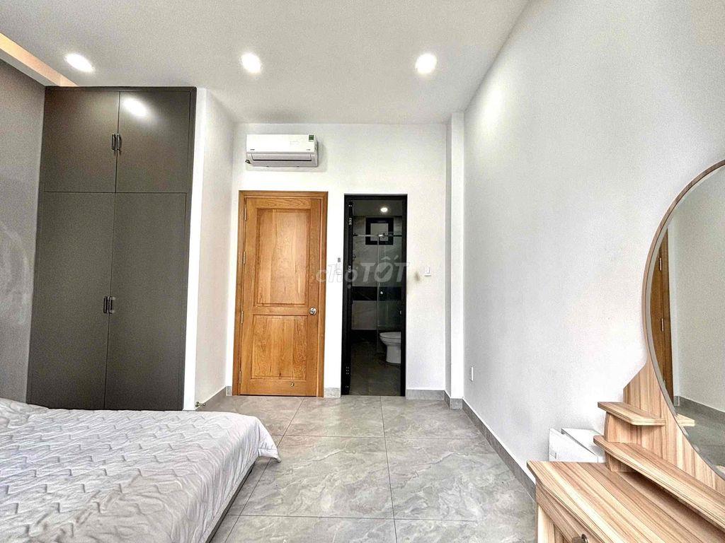 PHÒNG ĐẸP NHƯ KHÁCH SẠN, CÓ BAN CÔNG TẠI ÂU DƯƠNG LÂN. GIÁ CHỈ 5TR6.
