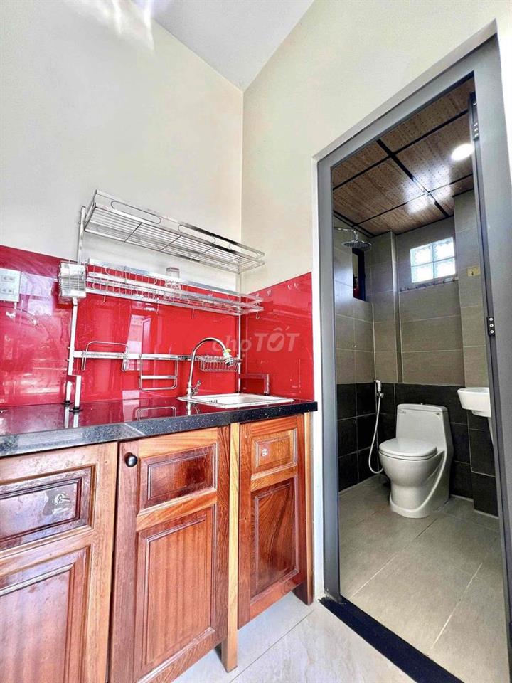 PHÒNG CÓ BAN CÔNG SIÊU RỘNG MÁT - FULL NỘI THẤT GỖ NGAY P4 Q8 - GIÁ 5T
