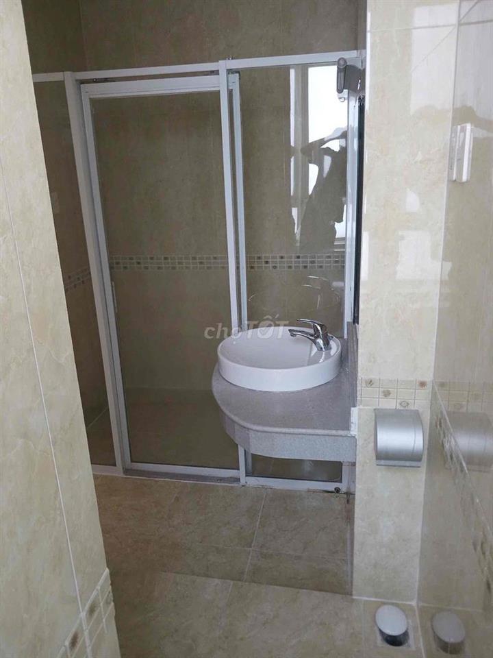 Cho thuê  penthouse nhà mới