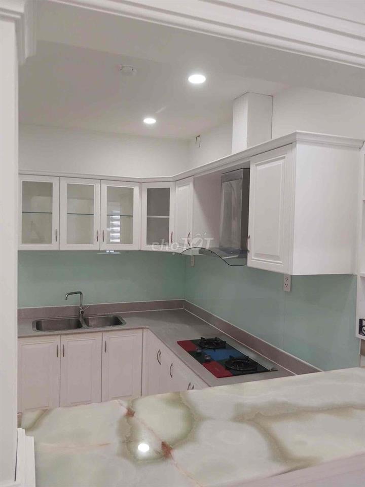 Cho thuê  penthouse nhà mới
