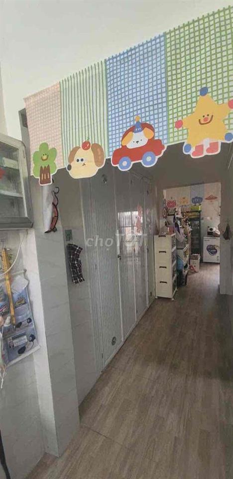 Nhà bán DT 3m70x15m5 nở hậu 4m5 .1 lầu 3 P .2 wc P1 Q8