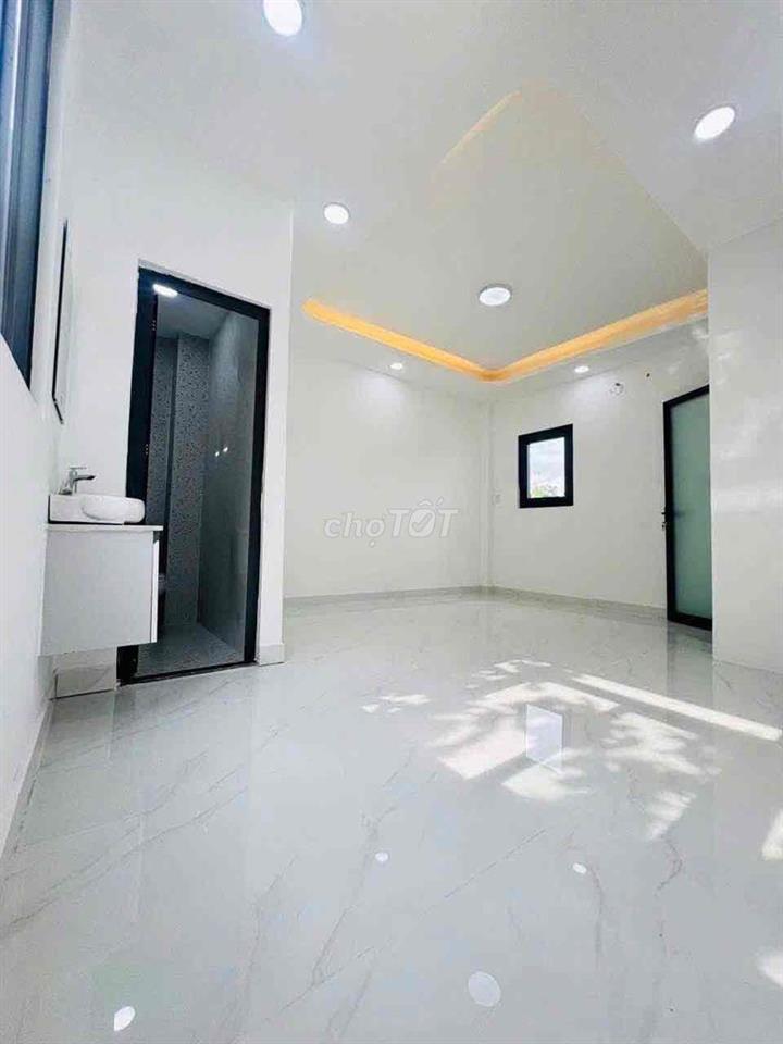 Cho thuê nhà mới DT 5x5 .1 lầu 1 phòng .2 wc G R on cao lỗ P4 Q8
