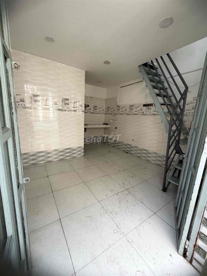 Bán Nhà C 3 Phạm Hùng,Bình Hưng
