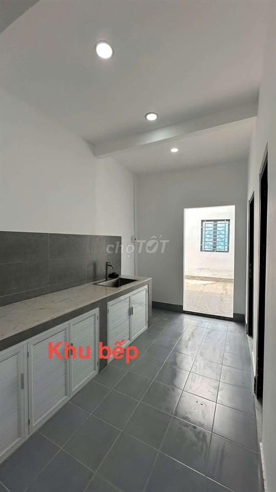 bán nhà sổ hồng xã qui đức ql50 hẽm xe hơi