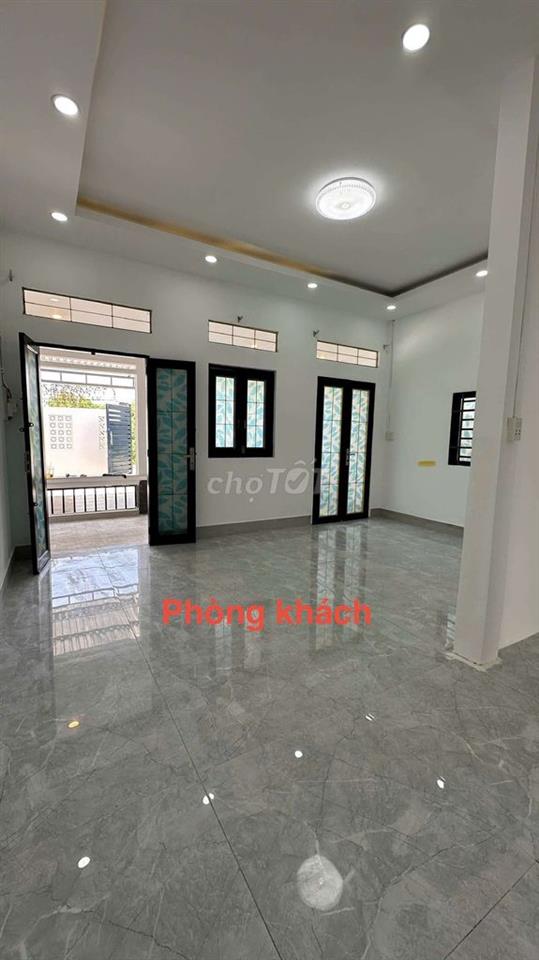 bán nhà sổ hồng xã qui đức ql50 hẽm xe hơi