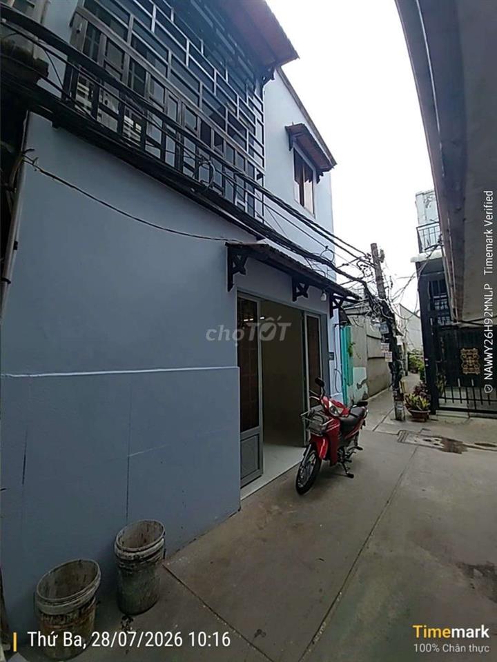 bán nhà gần vịt quay hùng trang xã bình hưng ql50