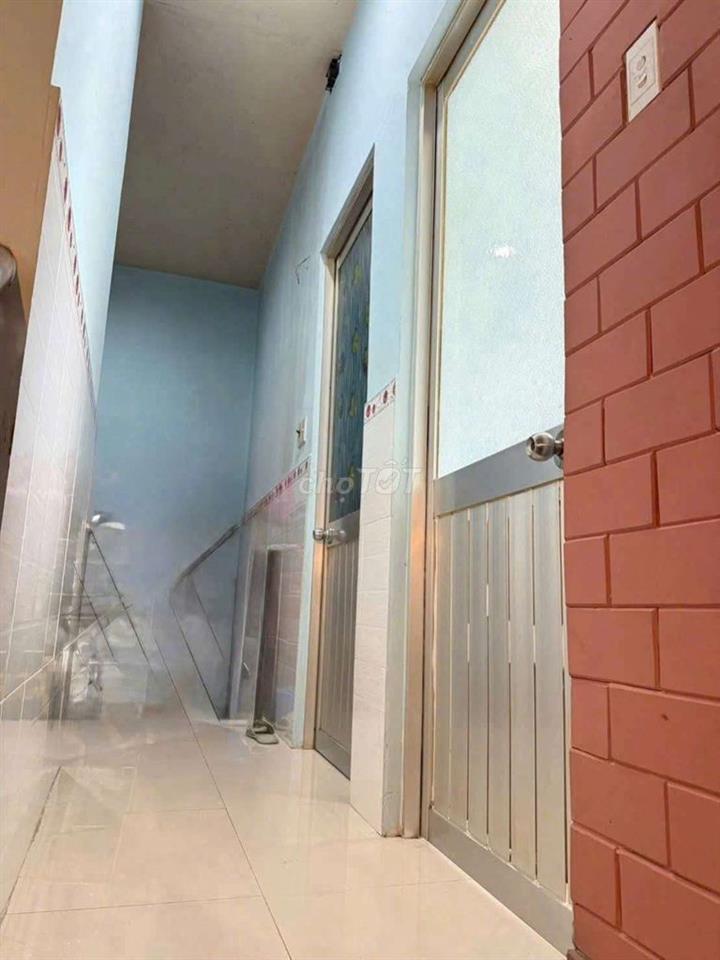 bán nhà sổ hồng xã phong phú ql50