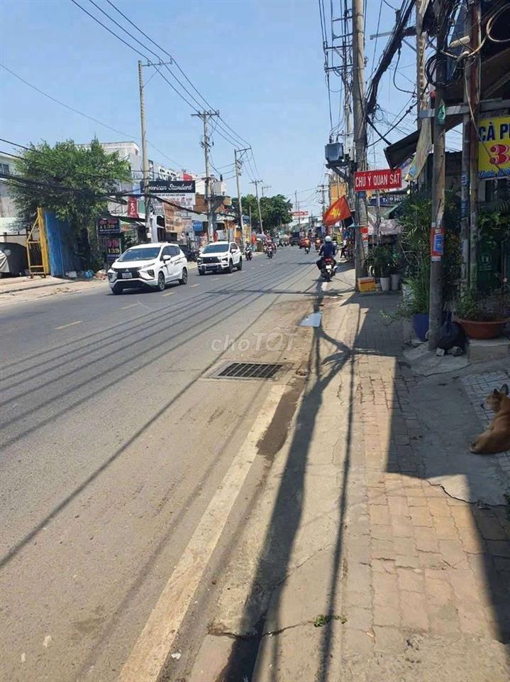 cho thuê nhà mặt tiền ql50 xã phong phú