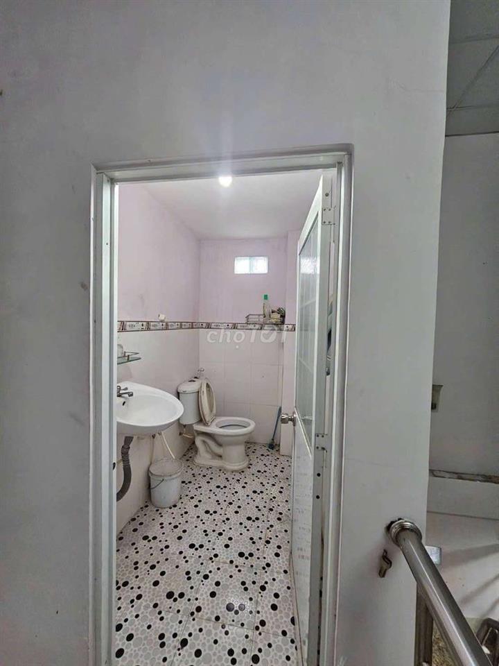 cho thuê nhà lầu xã đa phước gần chợ cầu ông thìn ql50
