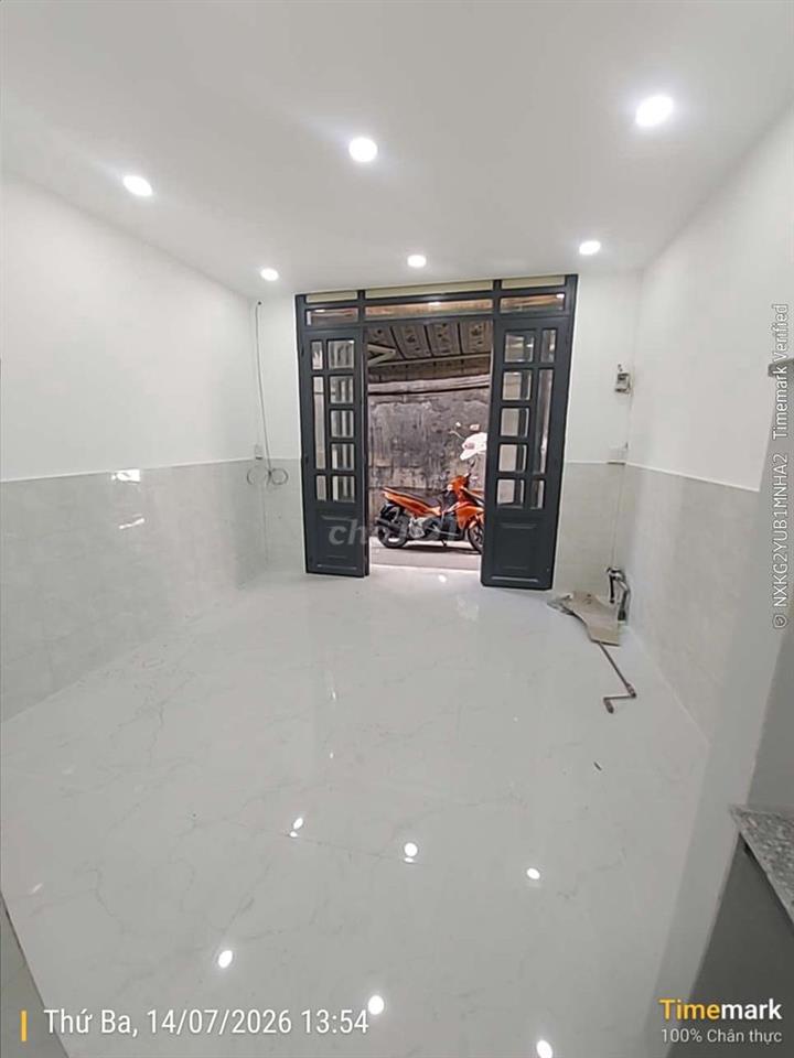 bán nhà xã bình hưng gần vịt quay hùng trang