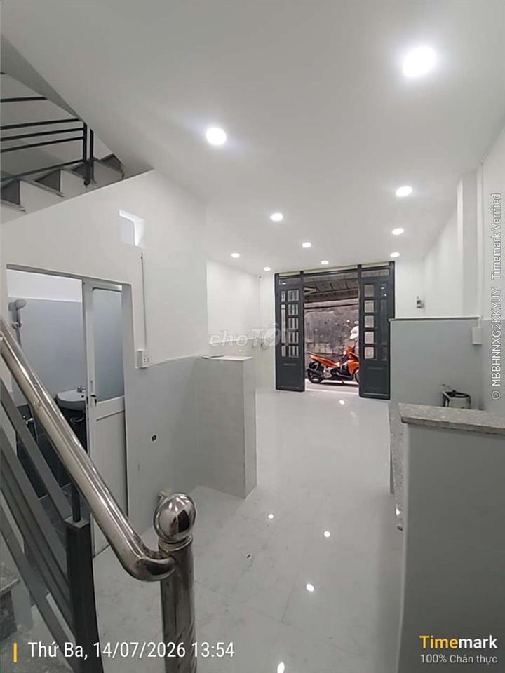 bán nhà xã bình hưng gần vịt quay hùng trang