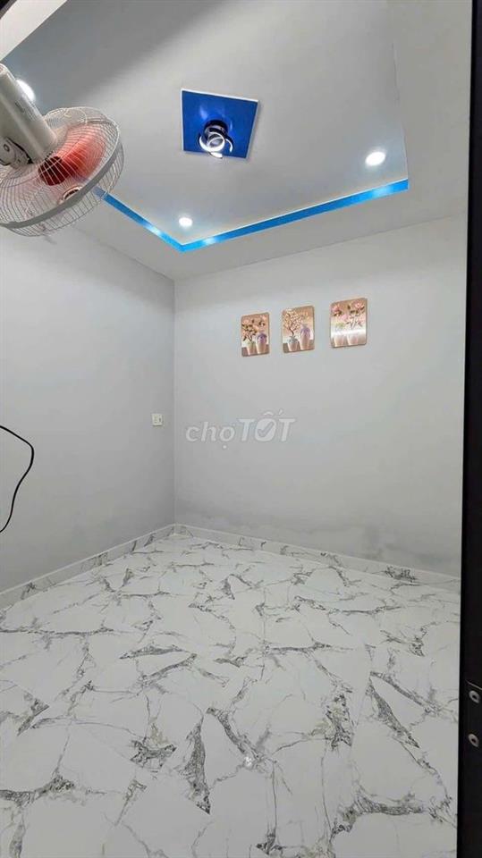 Bán nhà xã Tân Kim gần cây xăng