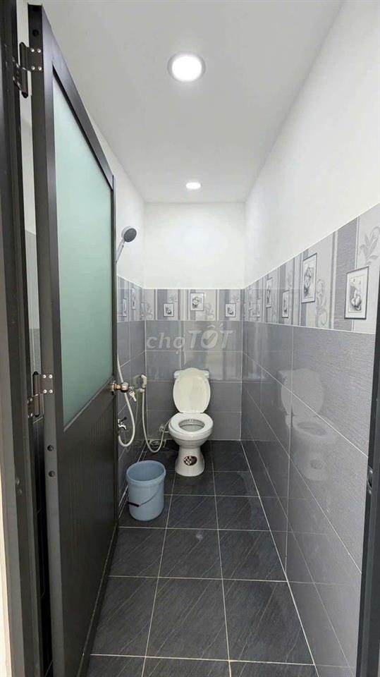 Bán nhà xã Tân Kim gần cây xăng