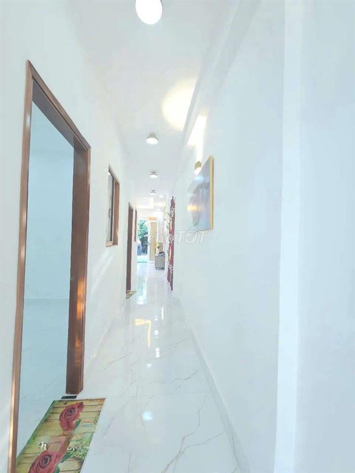 bán nhà sổ hồng riêng gần  cây xăng Tân kim