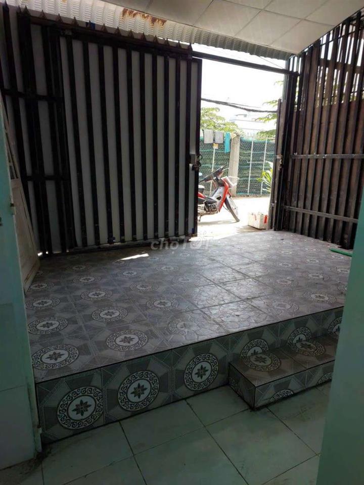 bán nhà sổ đỏ riêng xã Phong Phú hẻm xe tải gần Nguyễn Văn Linh