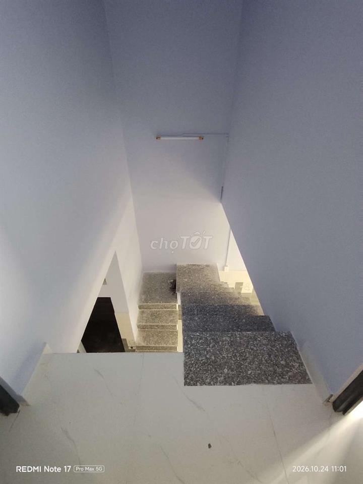 bán nhà lầu xã Phong Phú gần ngã tư Nguyễn Văn Linh Quốc lộ 50