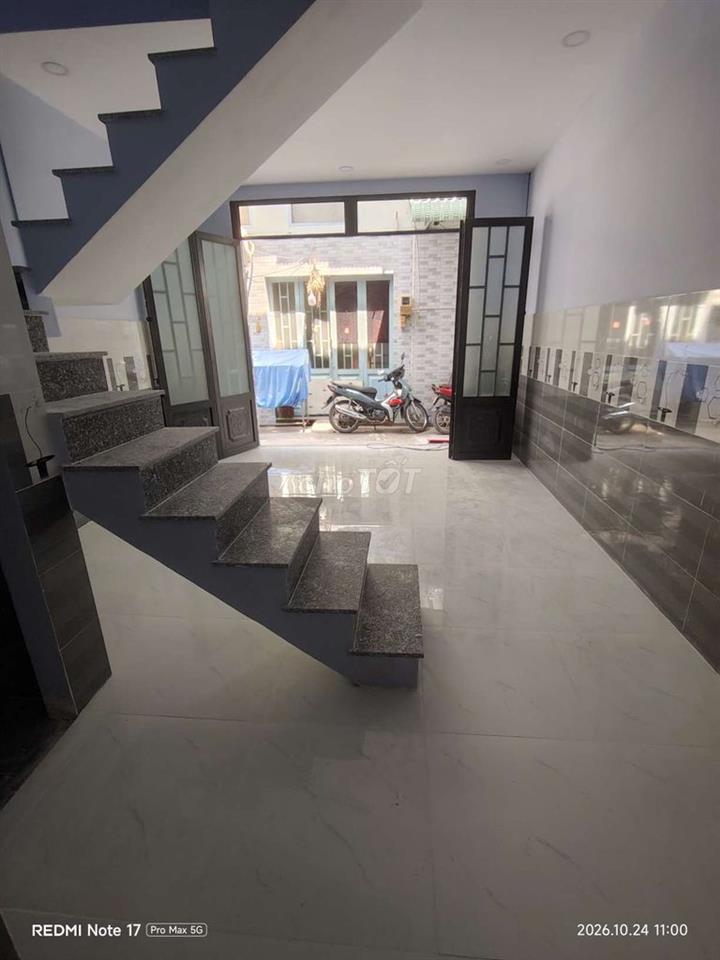 bán nhà lầu xã Phong Phú gần ngã tư Nguyễn Văn Linh Quốc lộ 50