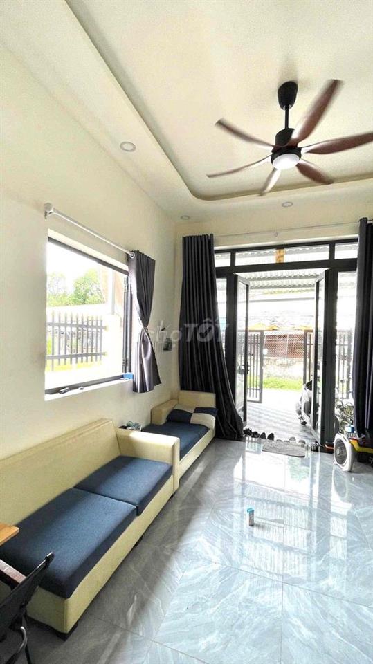 Nhà 84m2 chính chủ, 2pn đối chiện chợ Bình Chánh QL1A vô 200m