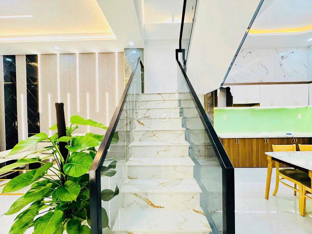 NHÀ MỚI 1 LẦU SỔ RIÊNG 105m2  GẦN CHỢ BÌNH CHÁNH SÁT ĐINH ĐỨC THIỆN