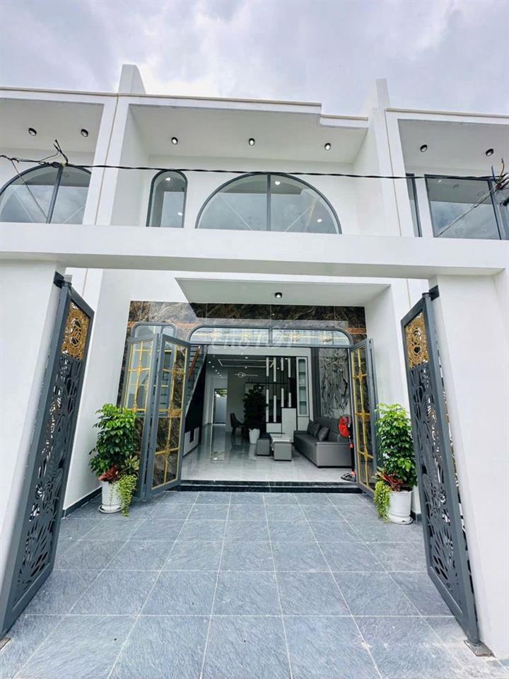 NHÀ MỚI SỔ RIÊNG 100M2 GẦN CHỢ BÌNH CHÁNH SÁT ĐINH ĐỨC THIỆN 