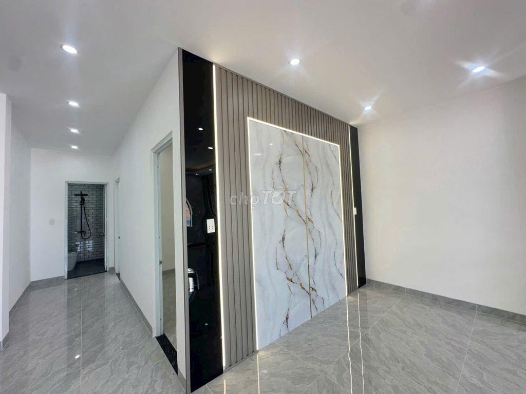 NHÀ MỚI SỔ RIÊNG 100M2 GẦN CHỢ BÌNH CHÁNH SÁT ĐINH ĐỨC THIỆN 