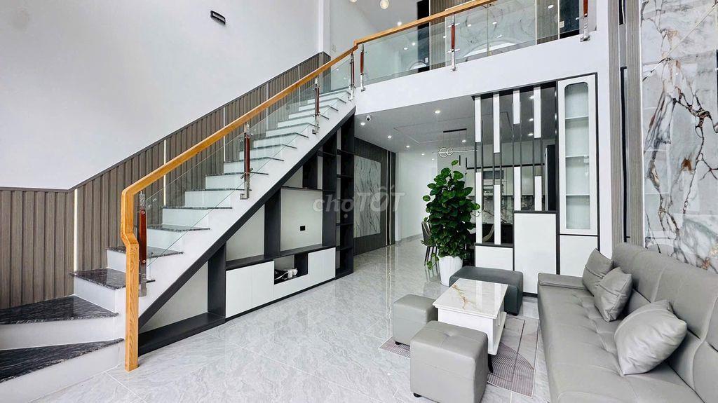 NHÀ MỚI SỔ RIÊNG 100M2 GẦN CHỢ BÌNH CHÁNH SÁT ĐINH ĐỨC THIỆN 