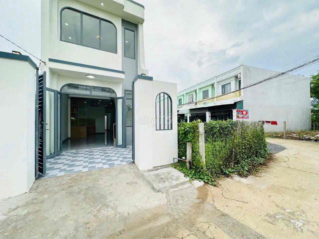 NHÀ MỚI 1 LẦU SỔ RIÊNG 88m2 GẦN CHỢ HƯNG LONG BÌNH CHÁNH, THE SOL CITY