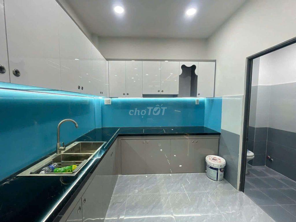 BÁN NHÀ ĐẸP 4M*10M 1T+LẦU SUỐT 2PN 2W PHÒNG KHÁCH RỘNG
