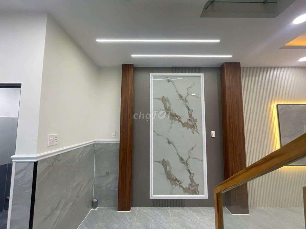 BÁN NHÀ ĐẸP 4M*10M 1T+LẦU SUỐT 2PN 2W PHÒNG KHÁCH RỘNG