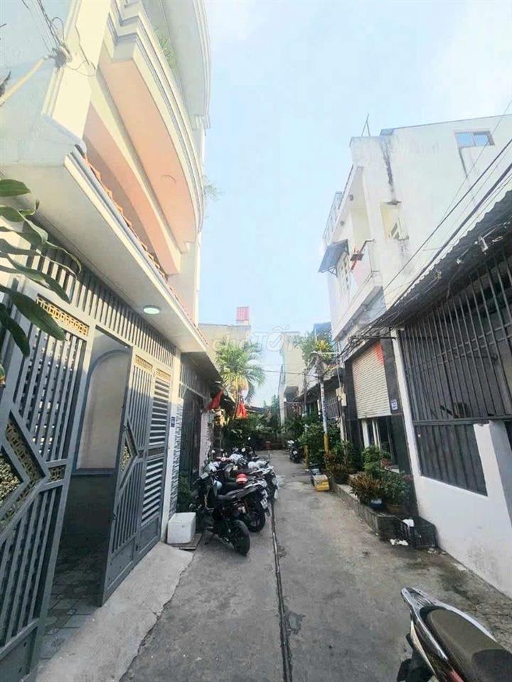 BÁN NHÀ 4*14M 1T+ 2 LẦU 4PN 3W ĐƯỜNG 5M BÊ TÔNG