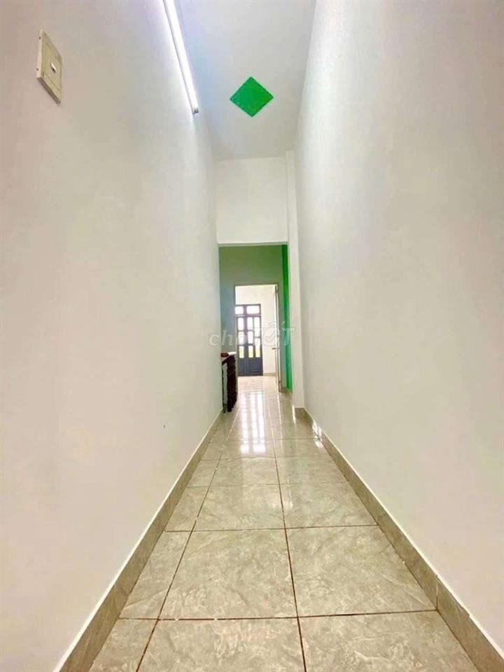 BÁN NHÀ ĐẸP 4M*15M lầu suốt 3pn 2w đường 5m bê tông