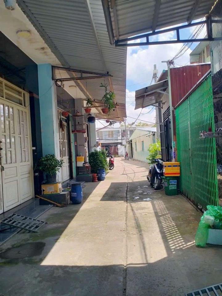 BÁN NHÀ GẦN CHỢ VĨNH LỘC 4M X 10M LẦU SUỐT 2PN 2W DÂN CƯ ĐÔNG ĐÚC