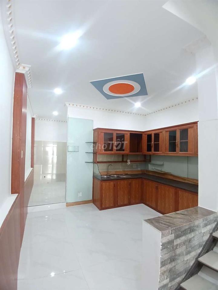 BÁN NHÀ ĐẸP 4M X 17M LẦU SUỐT 4PN 2W PHÒNG KHÁCH RỘNG