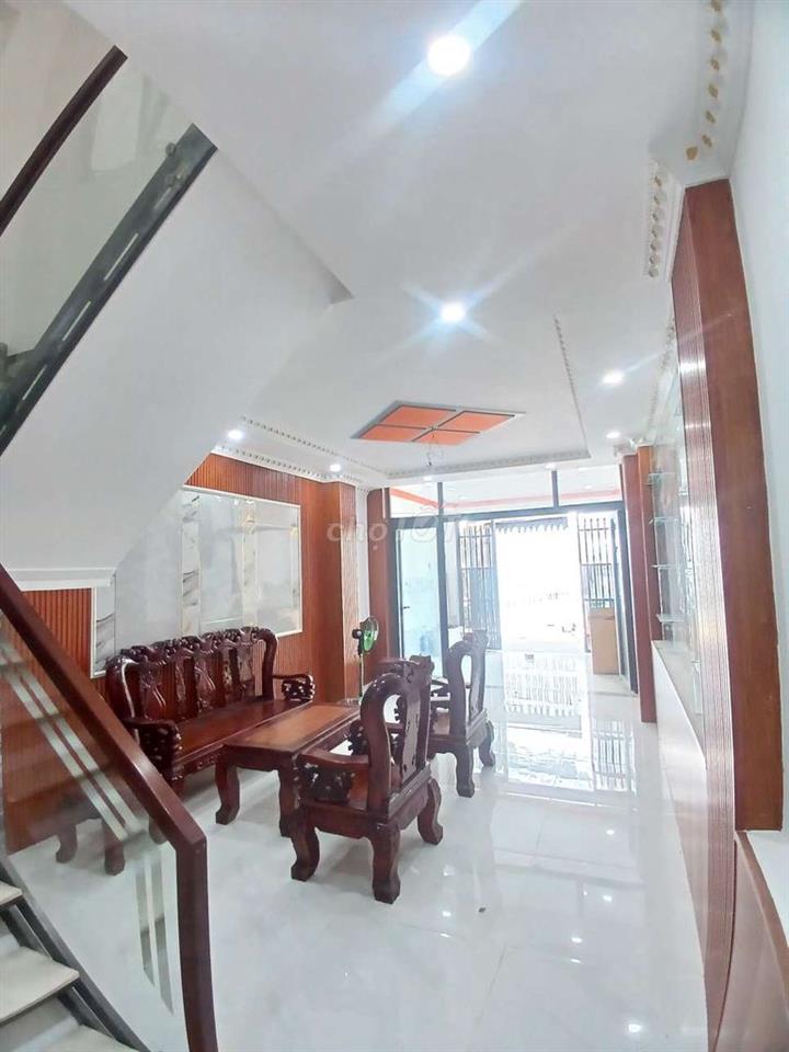 BÁN NHÀ ĐẸP 4M X 17M LẦU SUỐT 4PN 2W PHÒNG KHÁCH RỘNG