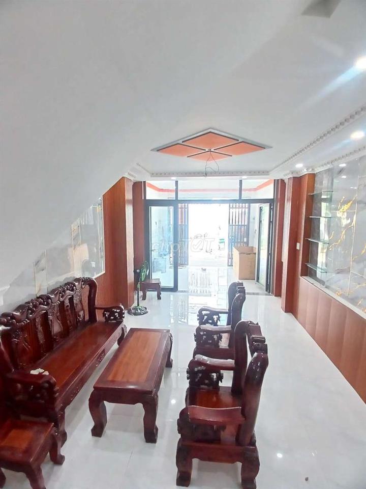 BÁN NHÀ ĐẸP 4M X 17M LẦU SUỐT 4PN 2W PHÒNG KHÁCH RỘNG