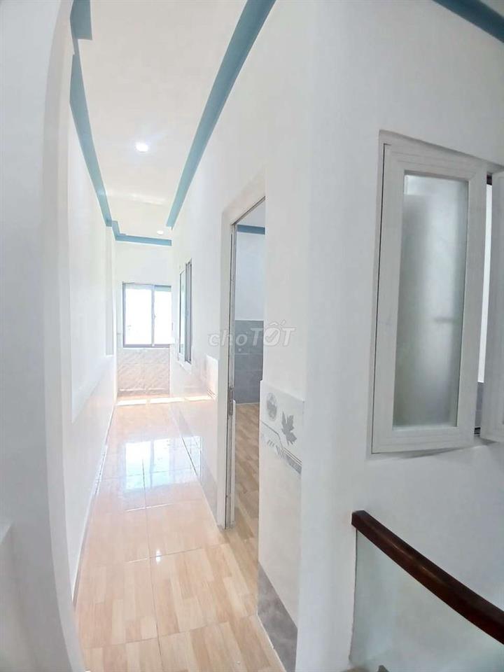 BÁN NHÀ ĐẸP 4M X 17M LẦU SUỐT 4PN 2W PHÒNG KHÁCH RỘNG