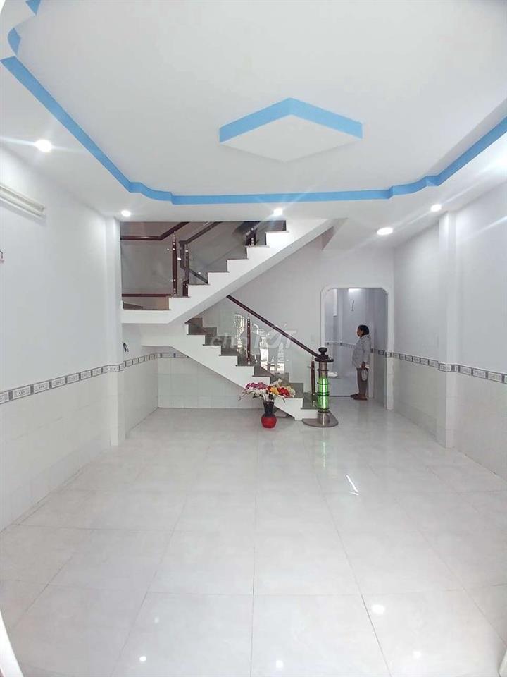 BÁN NHÀ ĐẸP GIÁ RẺ 1/ NGẮN ĐƯỜNG THỚI HÒA 4,5 X 12M 3PN 2W CÓ SN HUYỆN