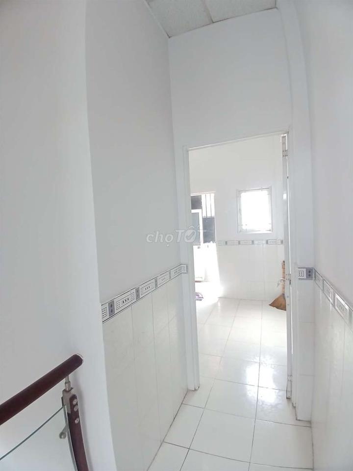 BÁN NHÀ ĐẸP GIÁ RẺ 1/ NGẮN ĐƯỜNG THỚI HÒA 4,5 X 12M 3PN 2W CÓ SN HUYỆN