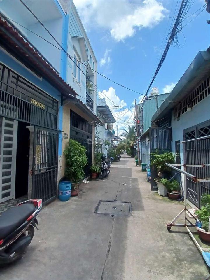 BÁN NHÀ ĐẸP GIÁ RẺ 1/ NGẮN ĐƯỜNG THỚI HÒA 4,5 X 12M 3PN 2W CÓ SN HUYỆN