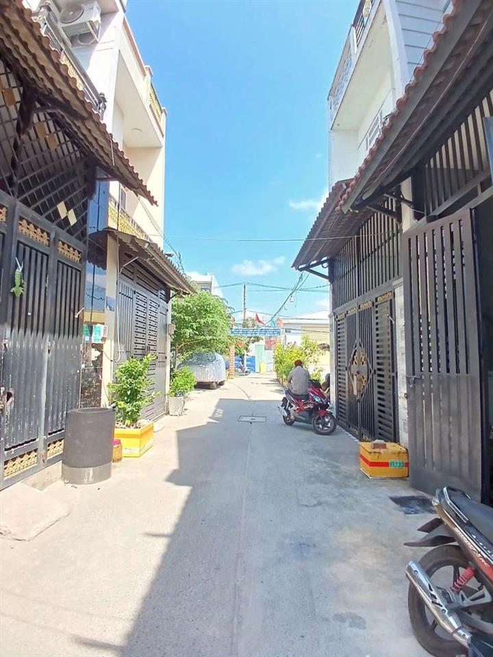BÁN NHÀ ĐƯỜNG 1C KẾ BÊN 1A VÀO 50M DT: 4*14,5M 1 LẦU 3PN 2W ĐƯỜNG 5M