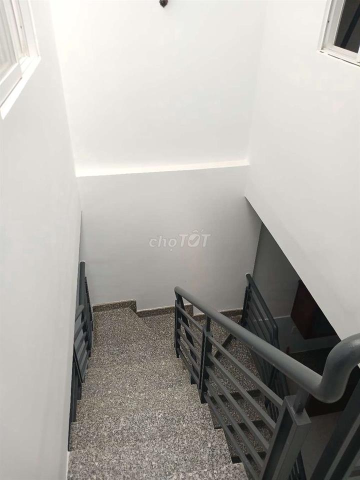 BÁN NHÀ ĐƯỜNG 1C KẾ BÊN 1A VÀO 50M DT: 4*14,5M 1 LẦU 3PN 2W ĐƯỜNG 5M