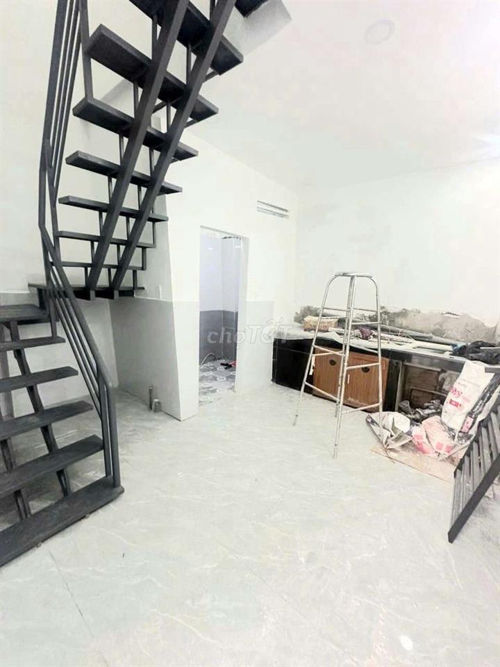 BÁN NHÀ NGAY CHỢ VĨNH LỘC VÀO 1/ NGẮN 50M DT 4*9M 1T+ LẦU 2PN 2W