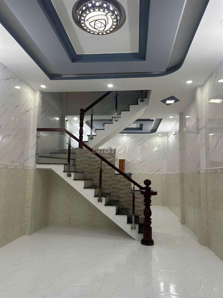 BÁN NHÀ ĐẸP GẦN CHỢ DTSD: 80M2 1 LẦU SUỐT GỒM 3PN 2W PHÒNG KHÁCH RỘNG
