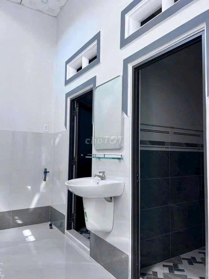 Bán nhà cấp 4 sổ hồng riêng, dt 76m2 gần chợ Vĩnh Lộc B giá 860triệu