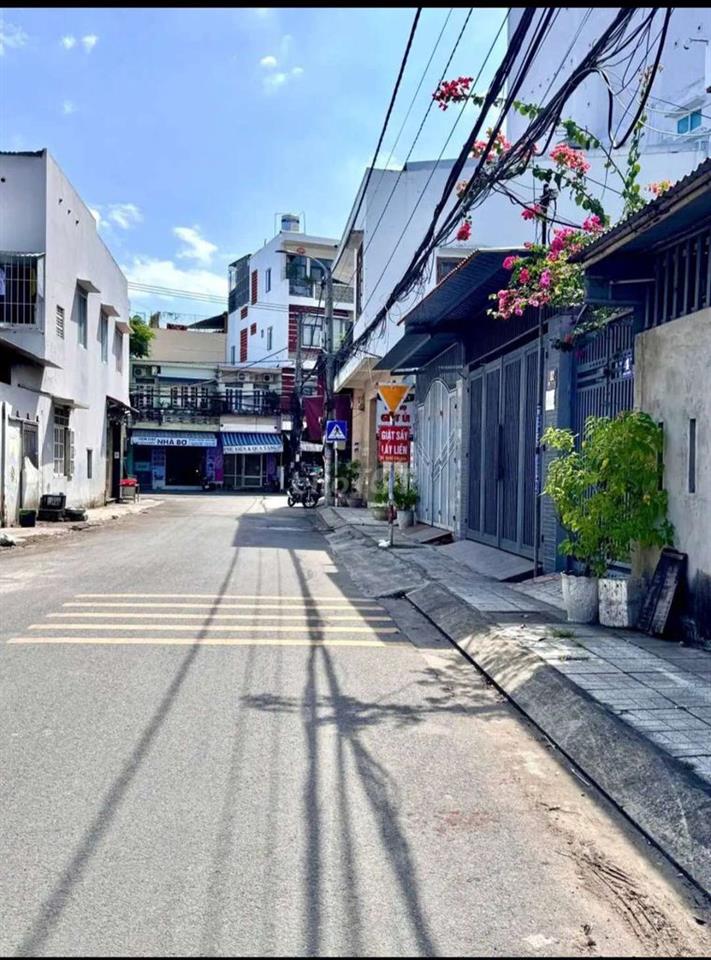 Bán miếng đất ông bà để lại gần chợ Đệm Bình Chánh