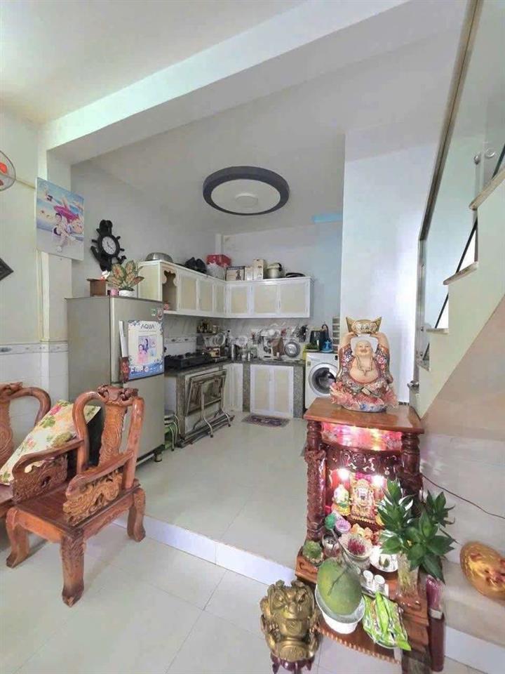 Bán nhà 1trệt 1lầu SHR, dt 66m2 kế bên chợ Vĩnh Lộc B giá 1tỷ450triệu